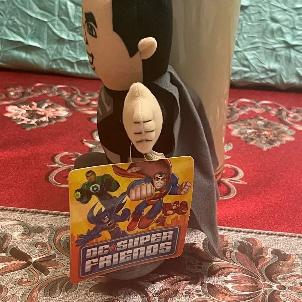 DC Comics superman mini figure